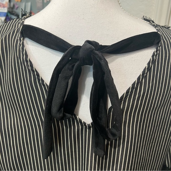 THML Blouse Womens Medium Black White Strip Lace 3/4 Sleeve Velvet Back Tie - Picture 14 of 16